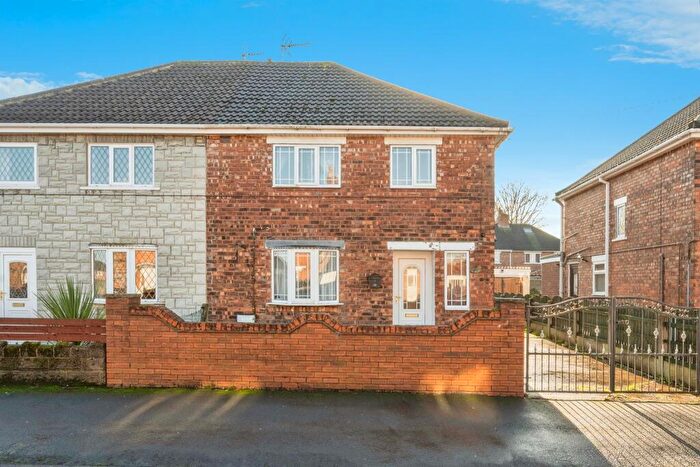3 Bedroom Semi Detached House For Sale In Micklethwaite Road, Moorends, Doncaster, DN8