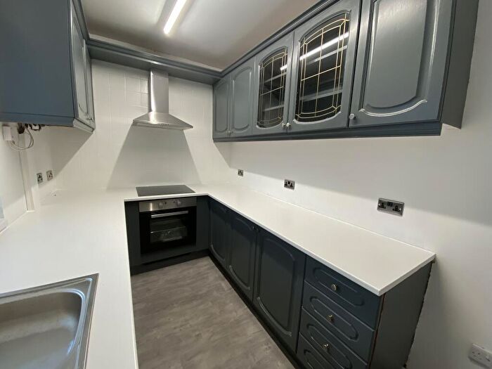 3 Bedroom House To Rent In Tower Street, Dukinfield, SK16
