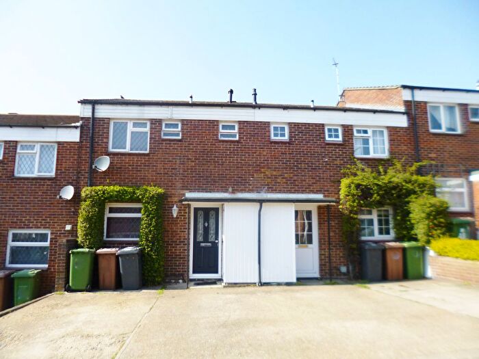 3 Bedroom Terraced House To Rent In Meadow Road, Bushey, WD23
