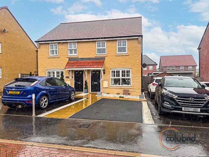 2 Bedroom Semi Detached House For Sale In Lowlands Road, Hullbridge, Hockley, SS5