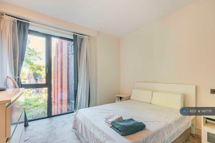 1 Bedroom Flat To Rent In Nixey Close, Slough, SL1