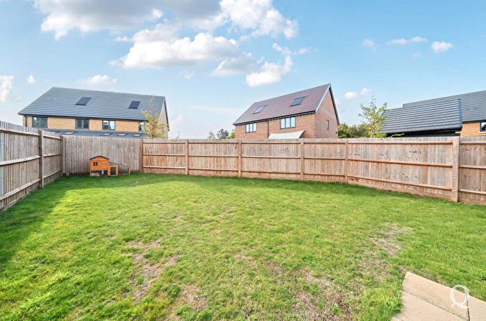 2 Bedroom Semi-Detached House For Sale In Fairlake View, Sittingbourne, Kent, ME10