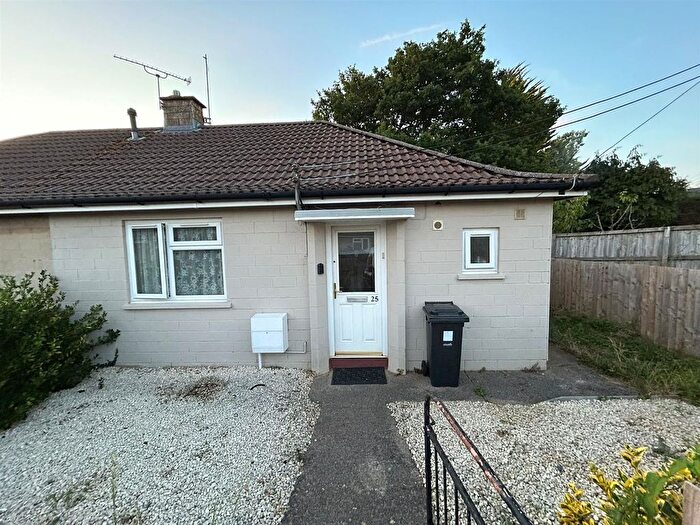 1 Bedroom Semi-Detached Bungalow To Rent In Ridings Road, Coalpit Heath, Bristol, BS36