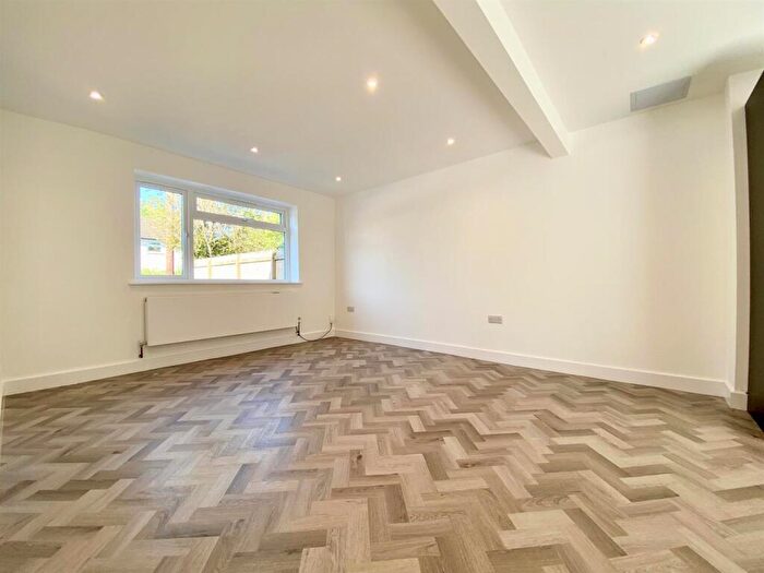 4 Bedroom House To Rent In Westfield Road, Backwell, BS48