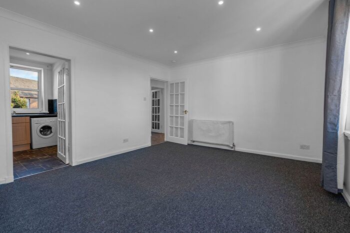 2 Bedroom Flat To Rent In Oswald Terrace, Corstorphine, Edinburgh, EH12