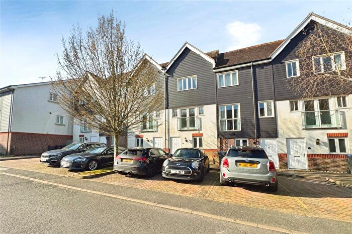 4 Bedroom Terraced House To Rent In Ambleside Place, Canterbury, Kent, CT2
