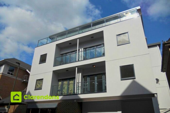 1 Bedroom Flat To Rent In Clarendon Road, Redhill, RH1