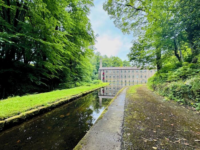2 Bedroom Apartment To Rent In Hallas Bridge, Cullingworth, Wilsden Near Bingley, BD13