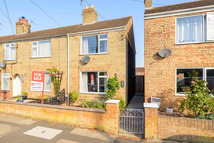 2 Bedroom Terraced House For Sale In Christopher Road, Alford, LN13
