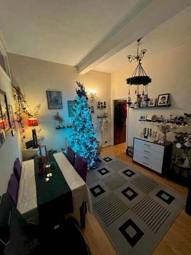 2 Bedroom Flat To Rent In Kensington Gardens, Ilford, IG1