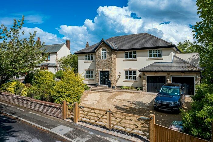 5 Bedroom Detached House For Sale In Carr Mill Road, Billinge, Wigan, WN5