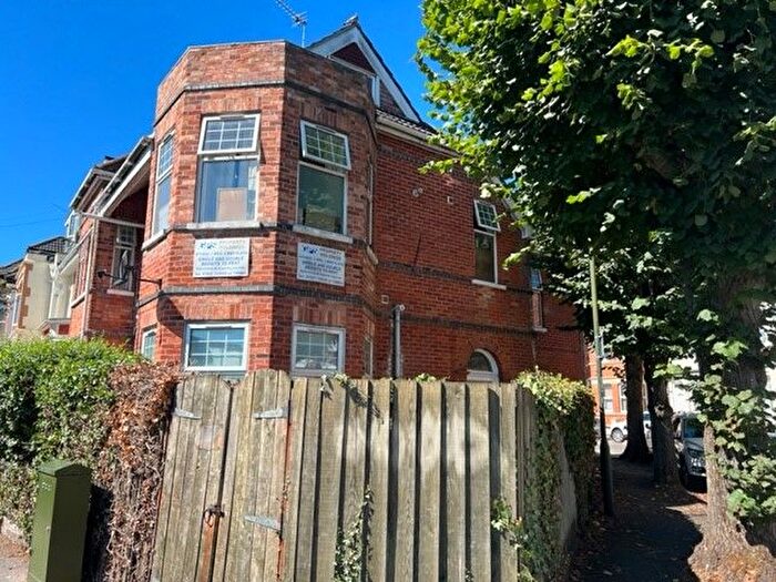1 Bedroom Flat To Rent In Cecil Road, Bournemouth, BH5