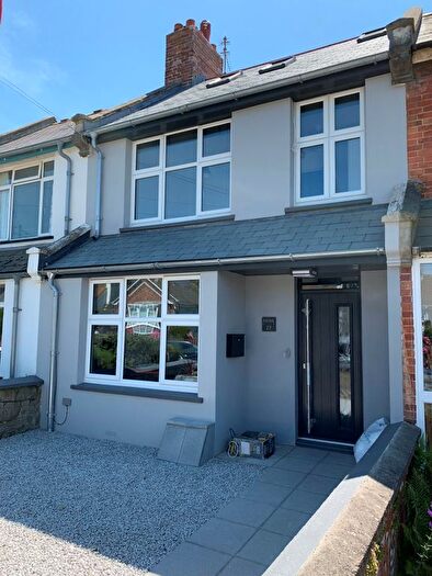 4 Bedroom Terraced House To Rent In Victoria Road, Bude, Cornwall, EX23