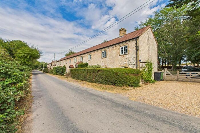 8 Bedroom Cottage For Sale In Black Dyke Road, Hockwold, IP26