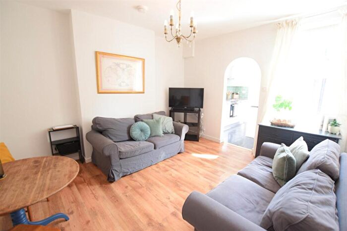 4 Bedroom End Of Terrace House To Rent In Norfolk Street - Student House - /, LN1