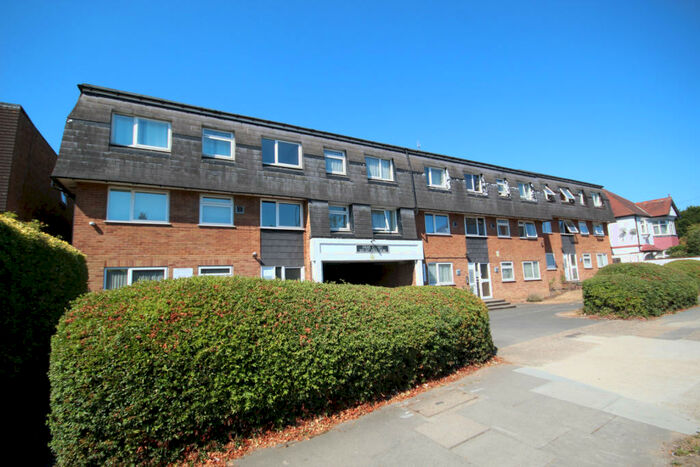 1 Bedroom Flat To Rent In Preston Road, Harrow, Middlesex, HA3