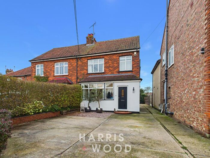 4 Bedroom Semi-Detached House For Sale In Highfields Road, Witham, Essex, CM8