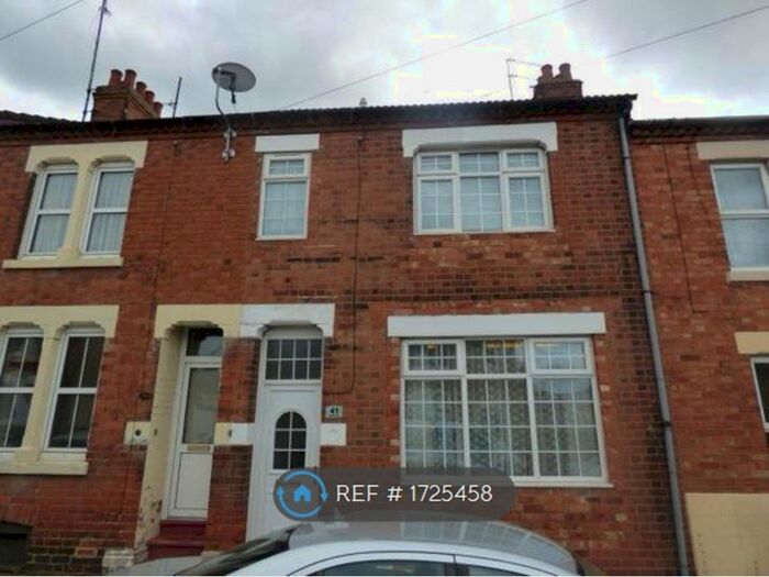 3 Bedroom Terraced House To Rent In Norfolk Street, Northampton, NN2