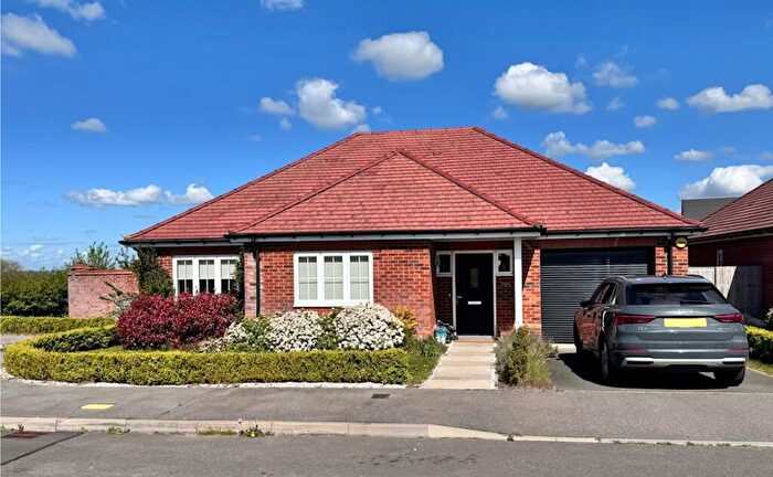 3 Bedroom Bungalow For Sale In Mercian Road, Thame, OX9