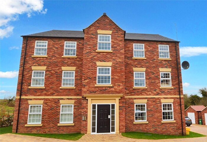 2 Bedroom Flat For Sale In Ezart Avenue, Wetherby, West Yorkshire, LS22