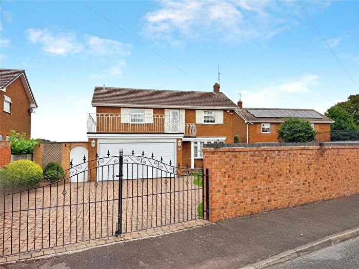 4 Bedroom Detached House For Sale In Skipwith Close, Loversall, Doncaster, DN11