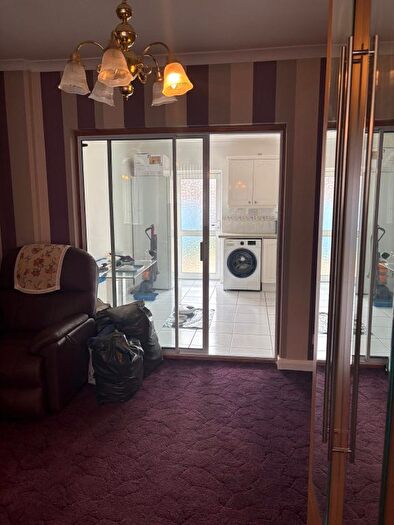 3 Bedroom Terraced House To Rent In Lonsdale Road, Southall, UB2