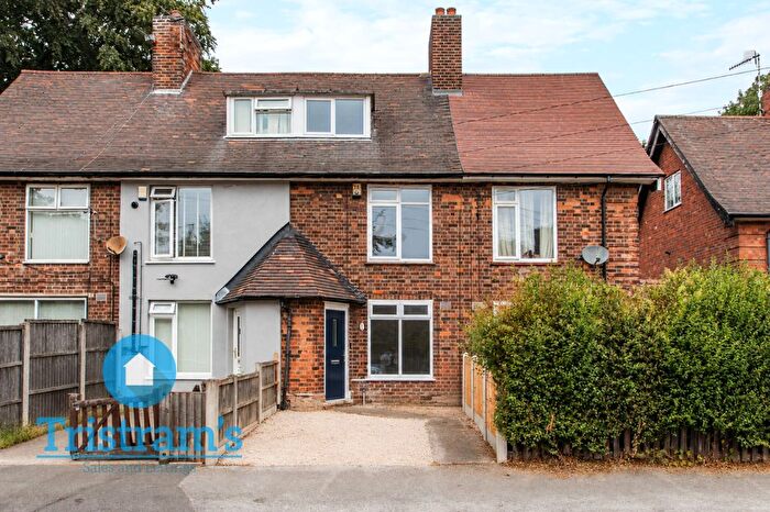 3 Bedroom Town House For Sale In Gunthorpe Drive, Sherwood, NG5