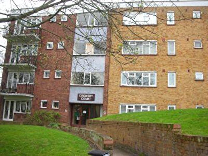 Studio To Rent In Drewery Court, The Glebe, Blackheath, SE3