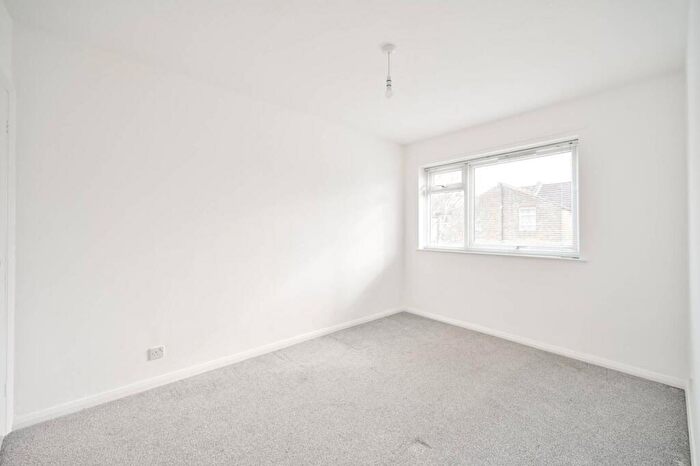 3 Bedroom Semi Detached House To Rent In Newborough Green, New Malden, KT3