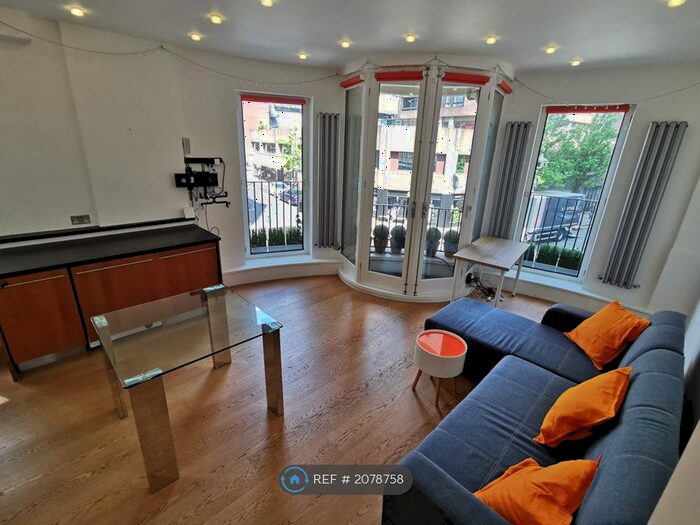 2 Bedroom Flat To Rent In Carnaby Street Marshall Street, London, W1F