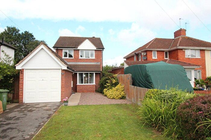 3 Bedroom Detached House To Rent In Tanworth Lane, Shirley, Solihull, West Midlands, B90