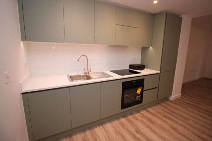 Apartment To Rent In , Kimpton Road, Luton, Bedfordshire, LU2