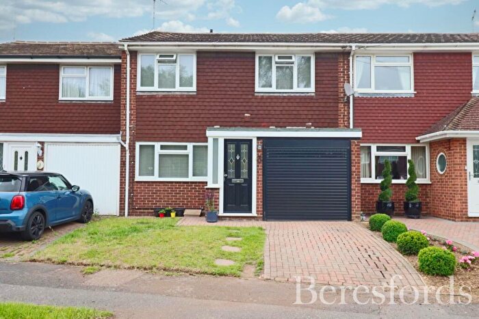 3 Bedroom Terraced House For Sale In The Ridings, Chelmsford, CM2