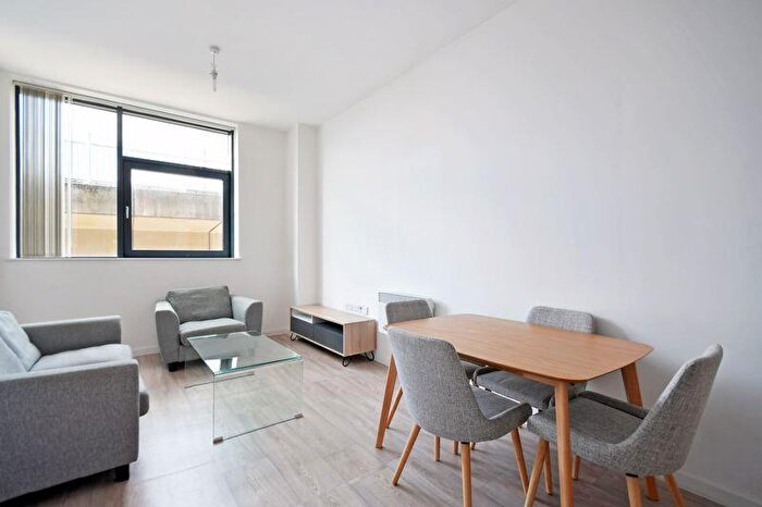 1 Bedroom Apartment To Rent In Apt The Gateway, Sheffield, S2