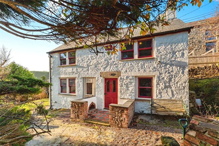 2 Bedroom Detached House For Sale In Allt Y Pentref, Gwynfryn, Wrexham, LL11