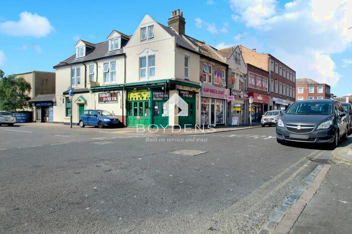 3 Bedroom Flat To Rent In Rosemary Road, Clacton-On-Sea, CO15