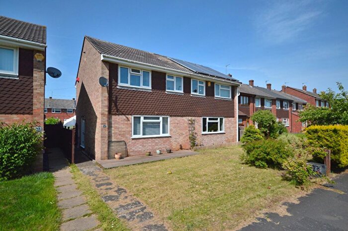 3 Bedroom Semi Detached House For Sale In Quantock Close, Bristol, BS30
