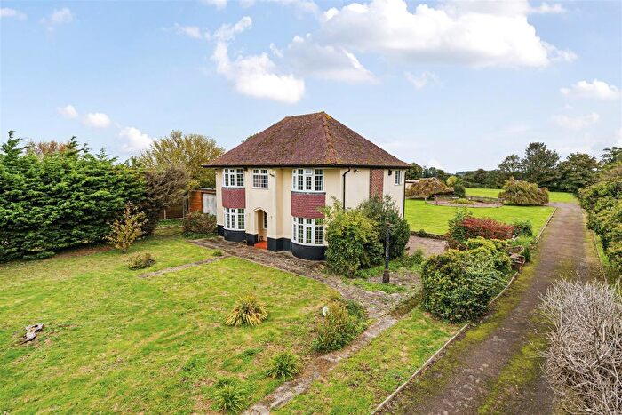 4 Bedroom Detached House For Sale In Waterworks Lane, Martin, Dover, CT15