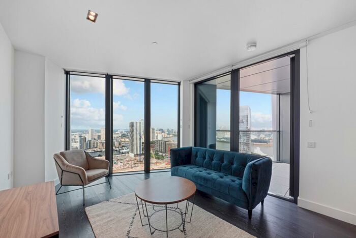 2 Bedroom Flat To Rent In Marsh Wall, Canary Wharf, London, E14