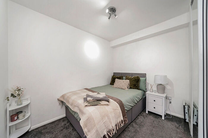 1 Bedroom Flat To Rent In Viking Place, Seymour Road, London, E10