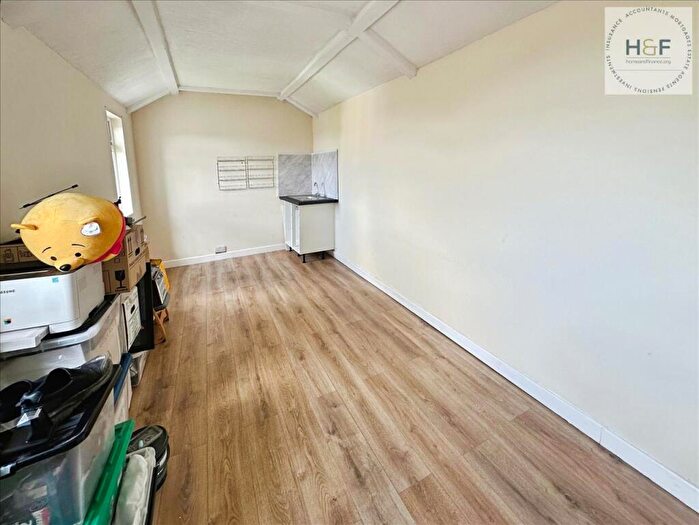 5 Bedroom End Of Terrace House For Sale In Bay View, Millom, LA18