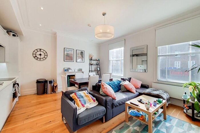 2 Bedroom Flat For Sale In Kennington Lane, Vauxhall, London, SE11