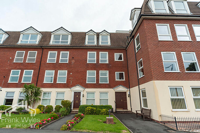 3 Bedroom Flat For Sale In , Glengarry, East Beach, Lytham, Lancashire, FY8