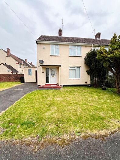 3 Bedroom Property To Rent In Ritchie Road, Houndstone, Yeovil, BA22