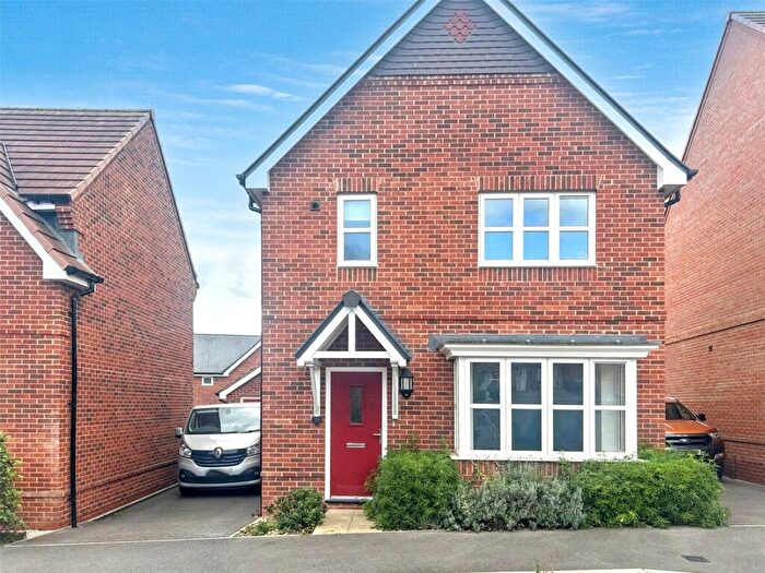 3 Bedroom Detached House For Sale In Princess Way, Amesbury, Salisbury, Wiltshire, SP4