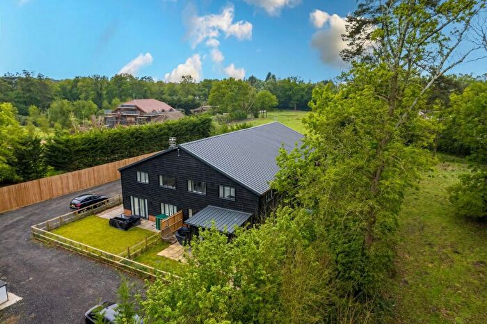 3 Bedroom House For Sale In Milligans Barn, New Mill Road, RG40