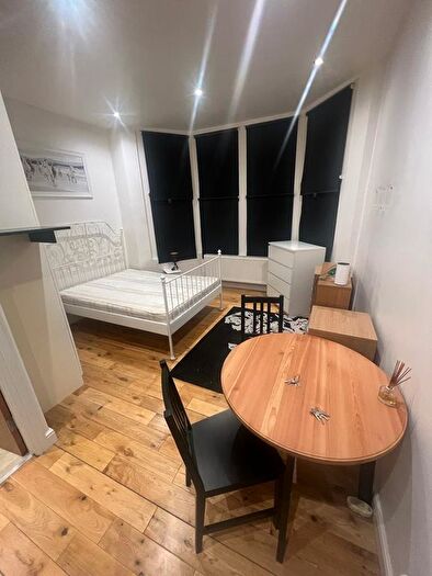 Studio To Rent In Harringay Gardens, London, N8