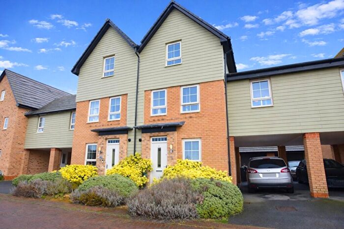 4 Bedroom Semi Detached House To Rent In Foren Crescent, Godmanchester, PE29