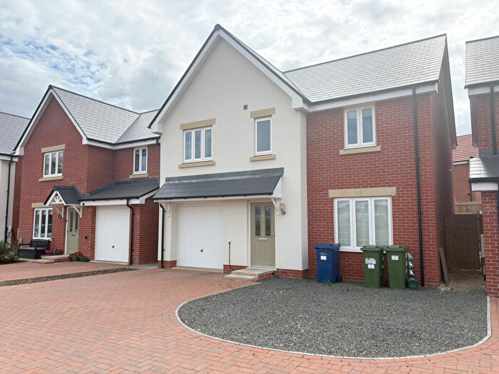 5 Bedroom Detached House For Sale In Avellana Way, Ashchurch, Tewkesbury, GL20