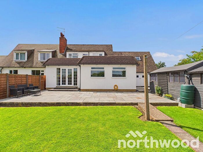 3 Bedroom Bungalow For Sale In Waterside Terrace, Great Chart, Ashford, TN23